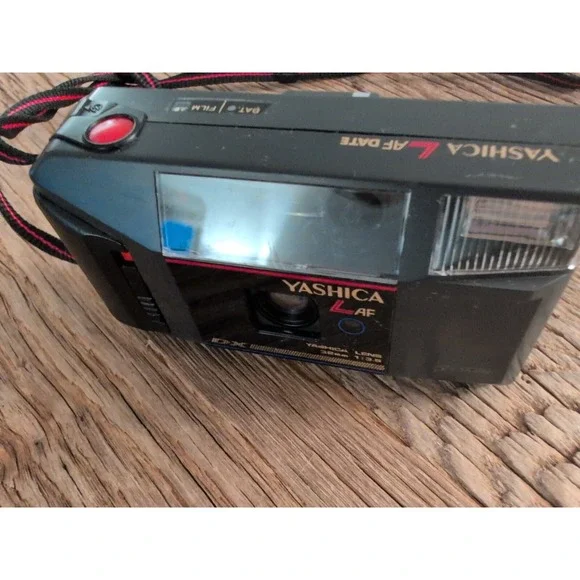 Yashica Kyocera L AF DATE DX 35mm Point & Shoot Film Camera Japan Parts Only - Picture 15 of 16